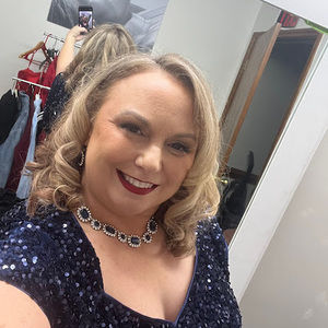 Meet your Posher, Gina